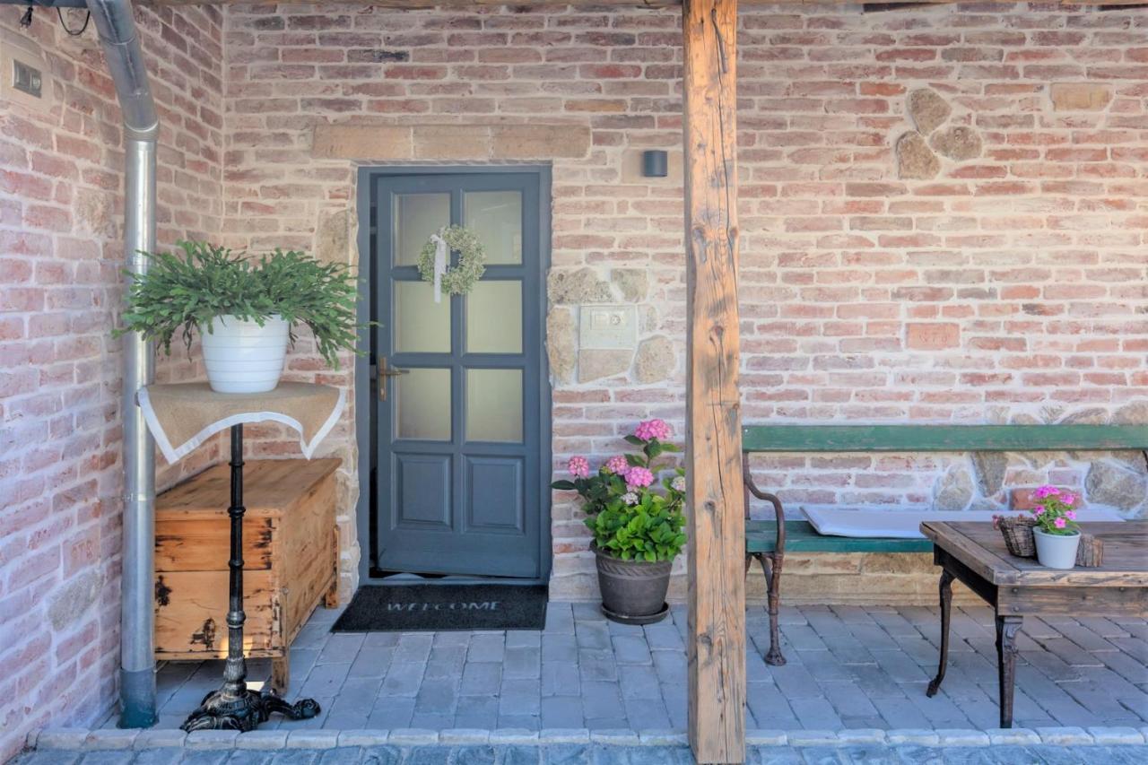 Bab-Lak Apartman Kisvarda Exterior photo